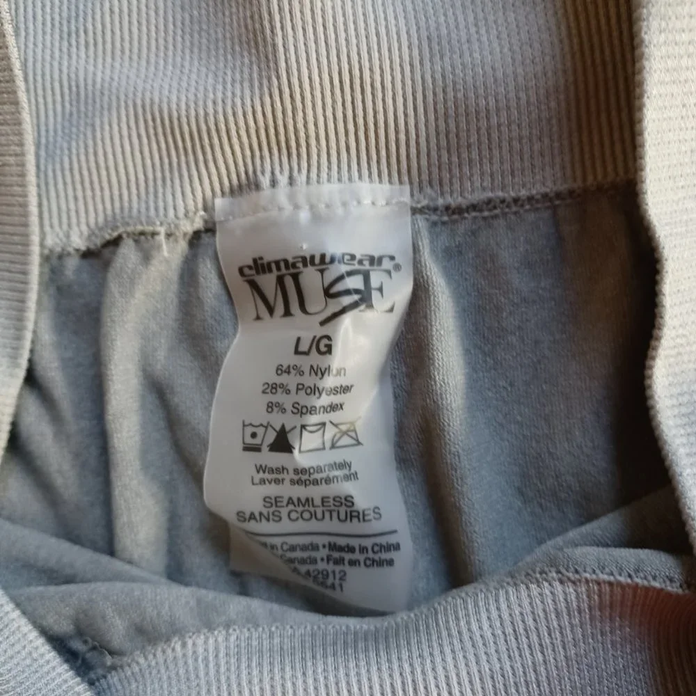 Climawear Muse Gray Crop Warm Leggings Size Large NWOT - Picture 2 of 3